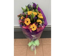 F36 TIGER LILIES WITH YELLOW GERBERAS AND MATCHING FLOWERS BOUQUET